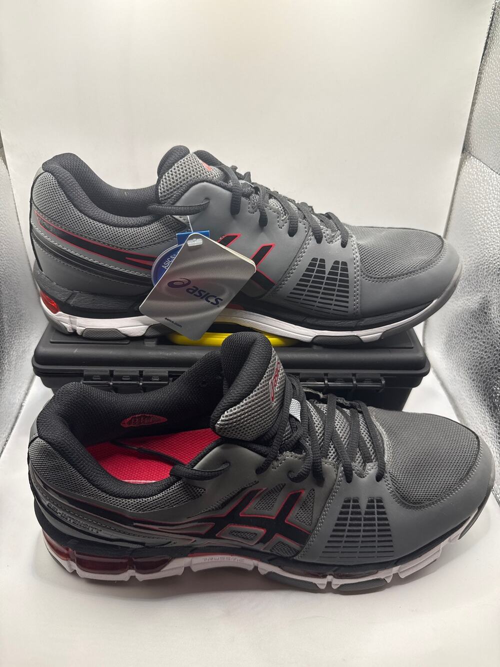 ASICS Gel Intensity S402Y Men’s Size 12 Gray Black Red Training Shoes NWOB